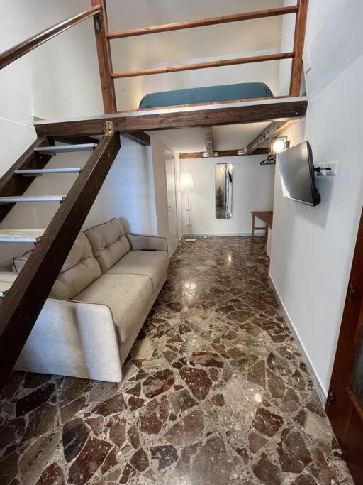Casa Vacanze Piazza San Pietro Bari Bagian luar foto